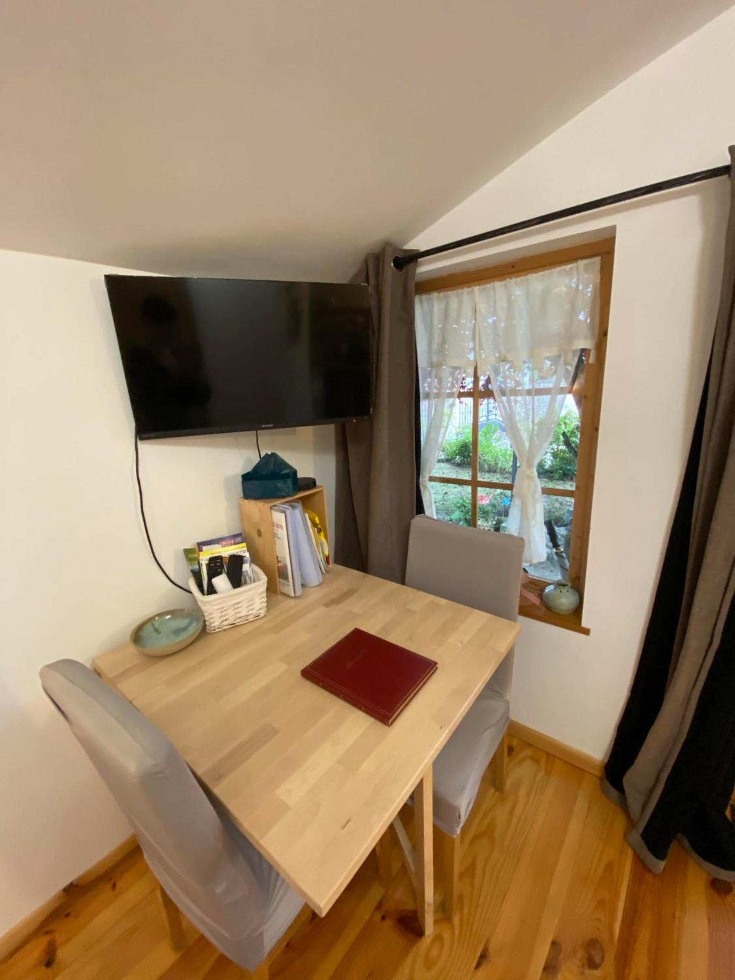 Aux Gres Des Moisonettes Pensionat Limetz Exteriör bild