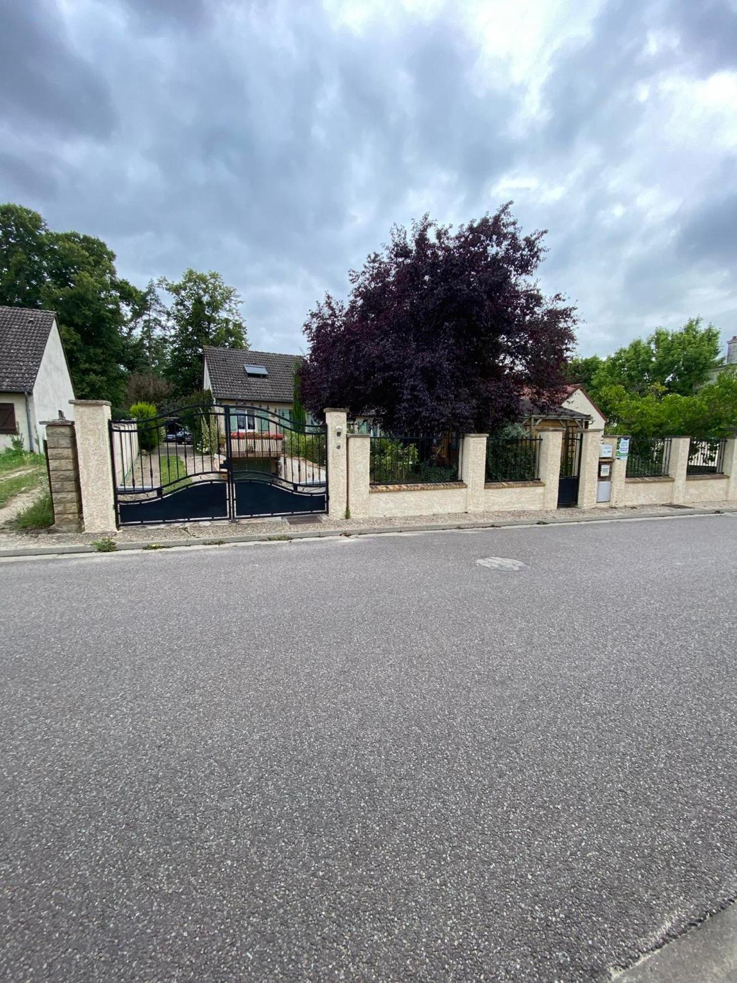 Aux Gres Des Moisonettes Pensionat Limetz Exteriör bild